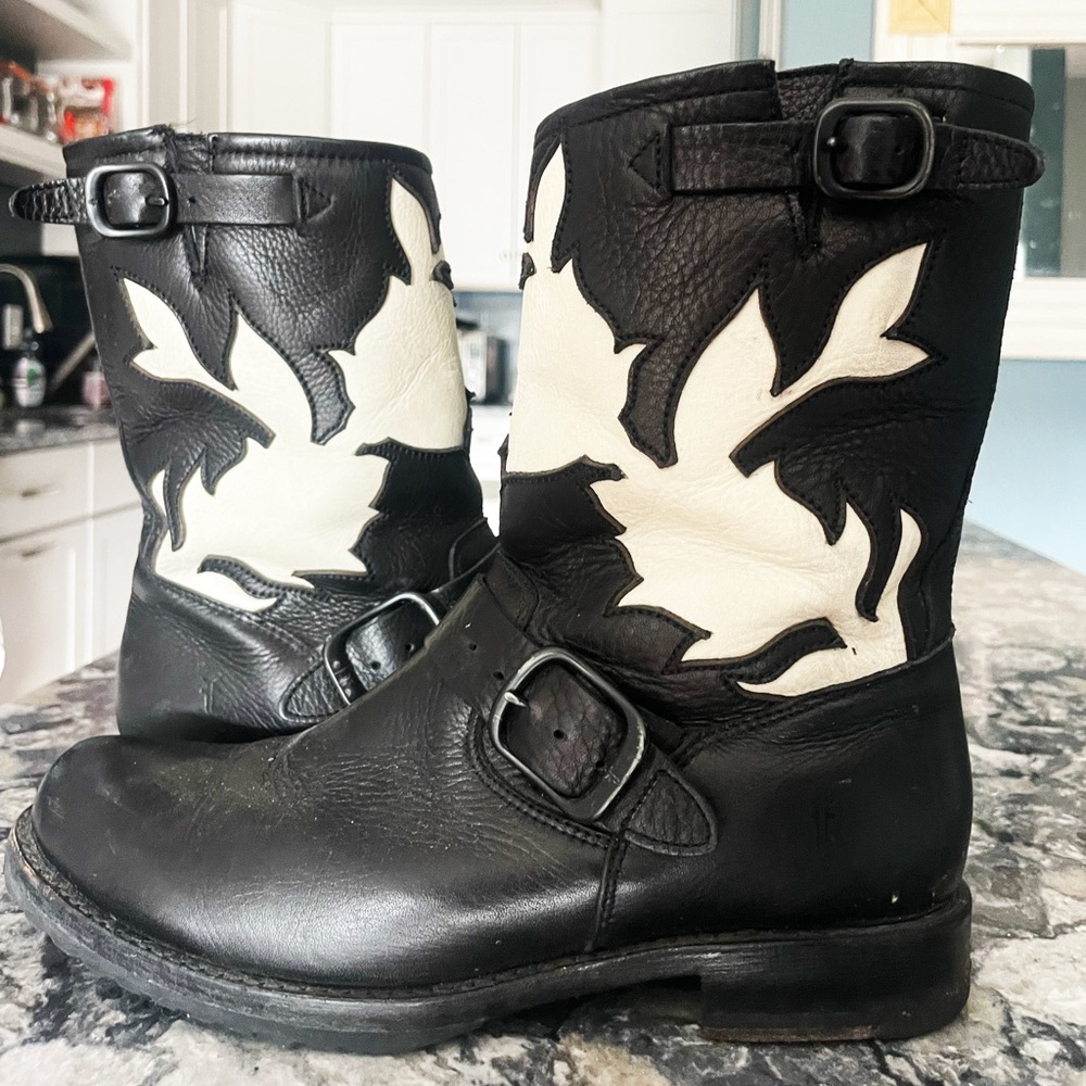 Frye Veronica Floral Black Leather Boot Gently Used, 7.5
